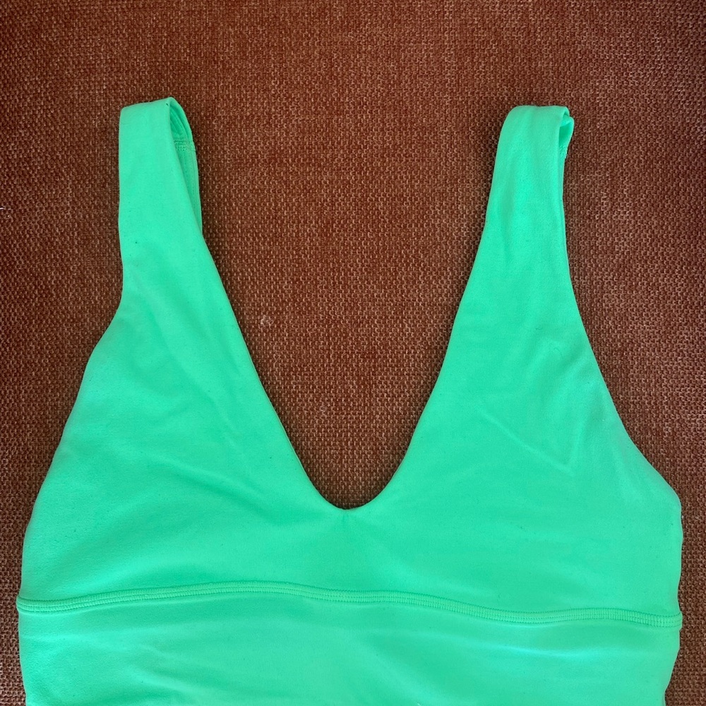 lululemon athletica Green Scoop V‑Neck Sports Bra